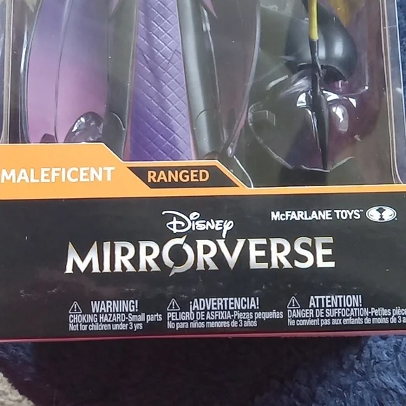 Disney Mirrorverse Maleficent Figure - Picture 5 of 8